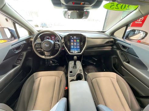 Used 2025 Subaru Crosstrek 2.5i Premium AWD/4WD image 7