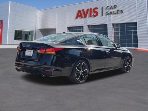 Used 2025 Nissan Altima 2.5 SR FWD image 6