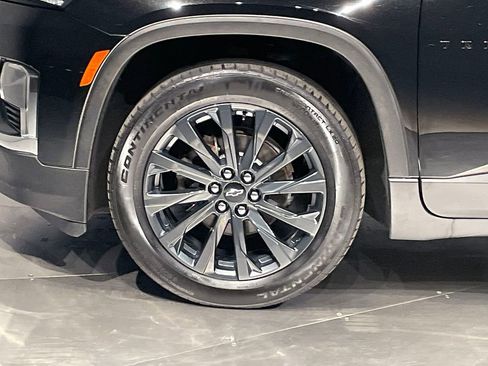 Used 2023 Chevrolet Traverse RS image 34