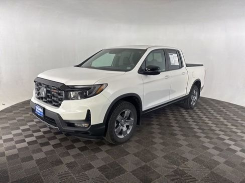 Certified 2025 Honda Ridgeline TrailSport image 6