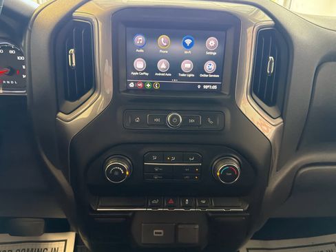 Used 2020 Chevrolet Silverado 1500 Custom w/ Custom Value Package RWD image 39