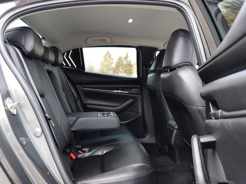 Used 2020 MAZDA MAZDA3 Sedan w/ Select Package image 17