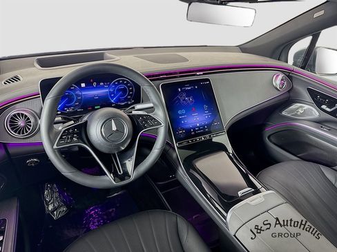 Used 2023 Mercedes-Benz EQS 450+ 4MATIC SUV w/ Pinnacle Trim Package image 29