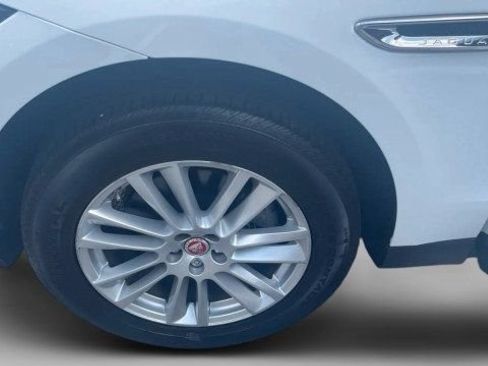 Used 2018 Jaguar F-PACE Prestige AWD/4WD image 4