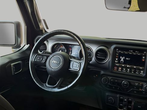 Used 2021 Jeep Wrangler Unlimited Sport AWD/4WD image 9