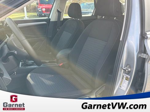 Certified 2025 Volkswagen Jetta S image 11