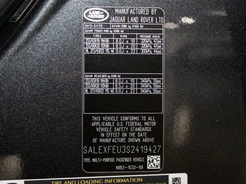 Used 2025 Land Rover Defender 130 X image 24