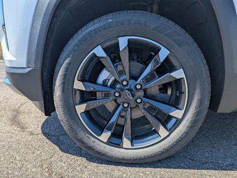 New 2026 Chevrolet Equinox RS w/ Convenience Package III AWD/4WD image 14
