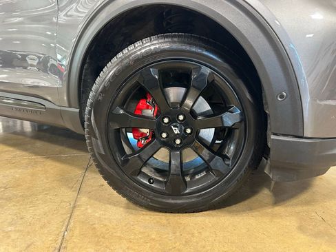 Used 2022 Ford Explorer ST w/ Equipment Group 401A image 7