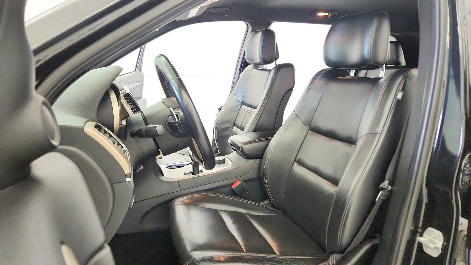 Used 2015 Jeep Grand Cherokee Limited w/ Trailer Tow Group IV AWD/4WD image 20