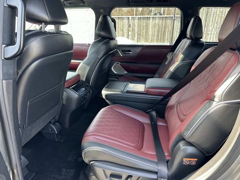 Certified 2025 INFINITI QX80 Autograph w/ Autograph Exterior Package image 33