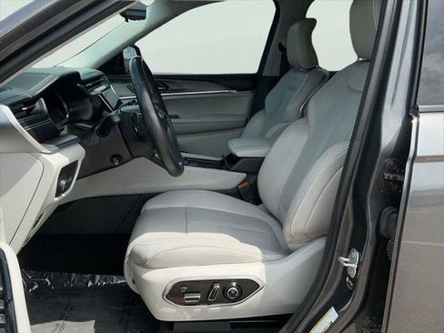Certified 2021 Jeep Grand Cherokee L Overland w/ Luxury Tech Group IV AWD/4WD image 20