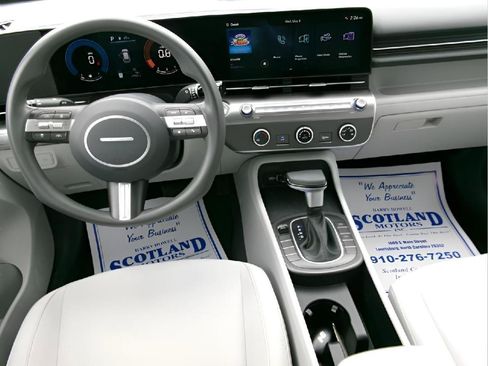 Used 2026 Hyundai Kona SE FWD image 11