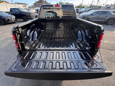New 2026 RAM 1500 4x4 Crew Cab image 7