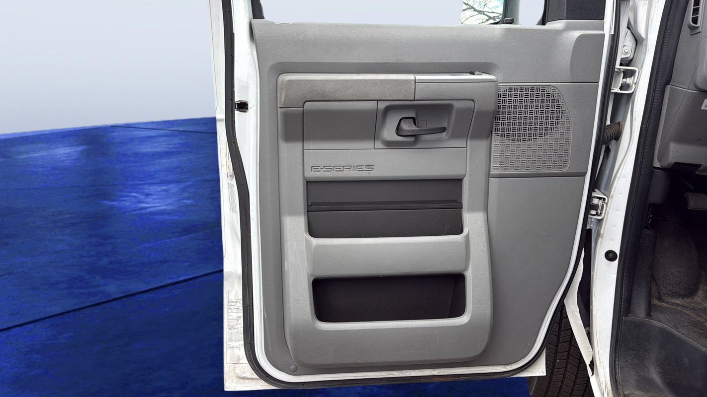 Used 2024 Ford E-350 and Econoline 350 Super Duty w/ Power Windows & Locks Group RWD image 18