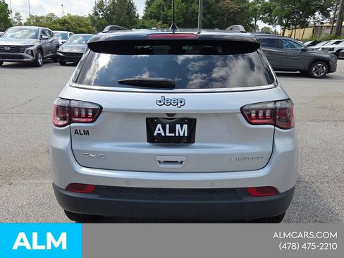 Used 2025 Jeep Compass Limited AWD/4WD image 12
