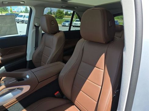Used 2025 Mercedes-Benz GLE 350 4MATIC image 23