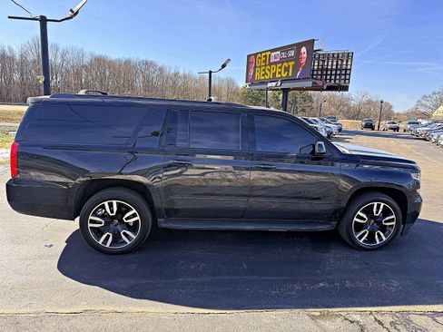 Used 2020 Chevrolet Suburban Premier w/ RST 6.2L Performance Edition image 10