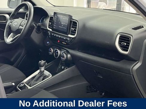 Certified 2025 Hyundai Venue SEL FWD image 26
