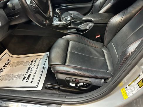 Used 2017 BMW 330i Sedan image 17