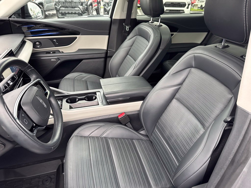 Used 2024 Lincoln Nautilus Reserve w/ Equipment Group 202A AWD/4WD image 9