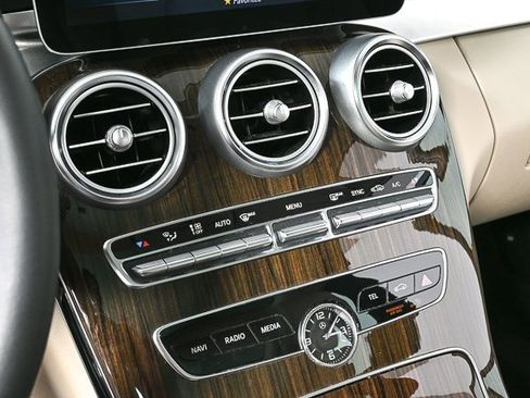 Used 2019 Mercedes-Benz C 300 Sedan image 15