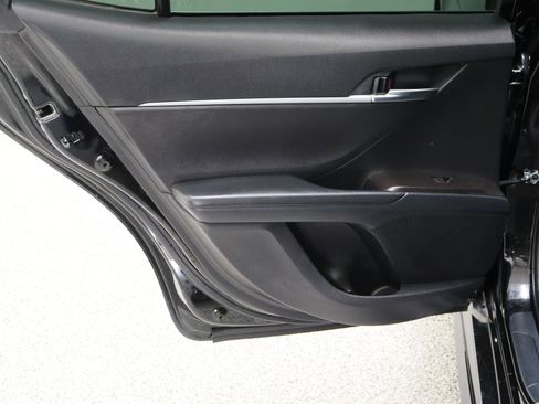 Used 2023 Toyota Camry SE FWD image 24