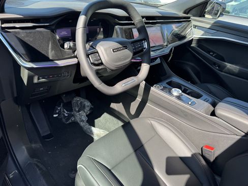 New 2025 Jeep Wagoneer S Limited image 11