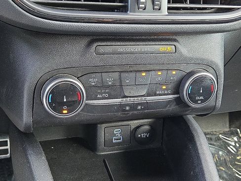 Used 2023 Ford Escape ST-Line w/ Equipment Group 301A FWD image 28