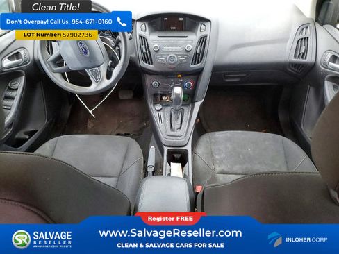 Used 2015 Ford Focus SE FWD image 11
