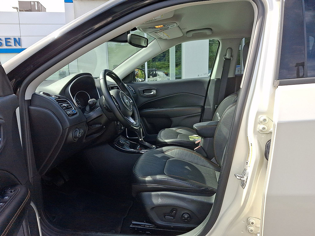 Used 2021 Jeep Compass Limited AWD/4WD image 11