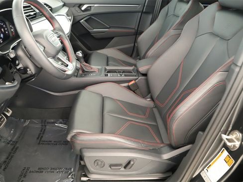 Certified 2025 Audi Q3 2.0T Premium Plus w/ Premium Plus Package image 24