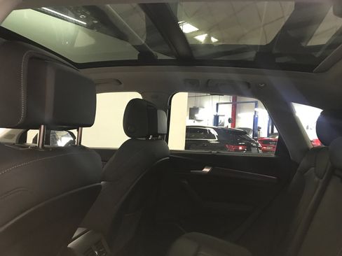 Used 2023 Audi Q5 2.0T Prestige w/ Prestige Package image 22