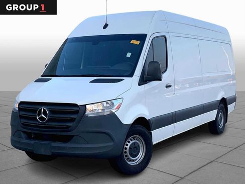 Used 2023 Mercedes-Benz Sprinter 2500 image 1