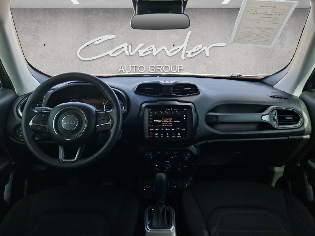 Used 2022 Jeep Renegade Latitude AWD/4WD image 20