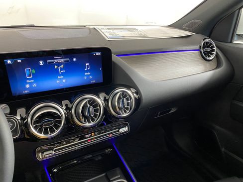 New 2026 Mercedes-Benz GLA 250 4MATIC image 25