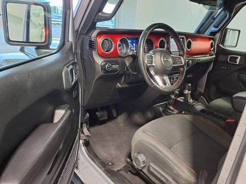 Used 2020 Jeep Gladiator Rubicon w/ Cold Weather Group AWD/4WD image 8