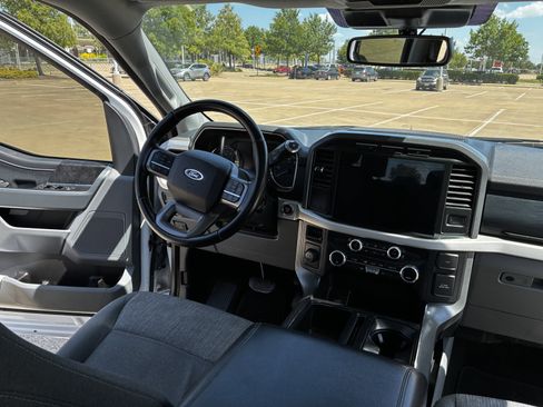 Used 2021 Ford F150 XLT w/ Equipment Group 302A High RWD image 29