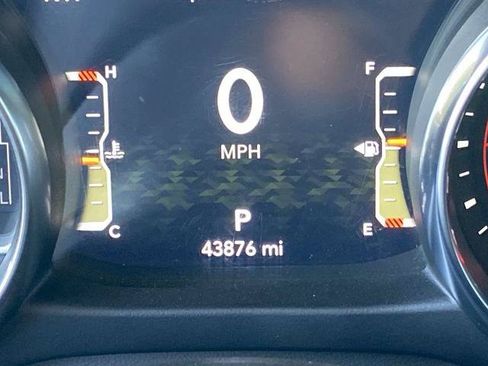 Used 2022 Jeep Gladiator Mojave w/ Cold Weather Group AWD/4WD image 8