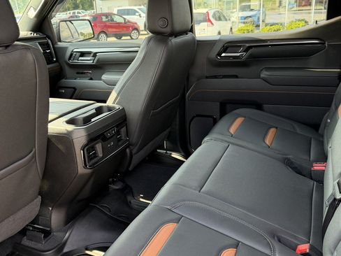 Used 2026 GMC Sierra 1500 AT4 w/ Technology Package AWD/4WD image 8