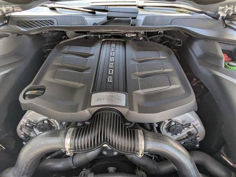 Used 2018 Porsche Cayenne S AWD/4WD image 24