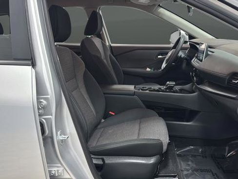 Used 2022 Nissan Rogue SV AWD/4WD image 25