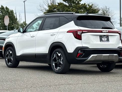 New 2026 Kia Seltos S FWD image 7