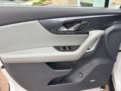 Used 2020 Chevrolet Blazer LT w/ Sound & Technology Package image 6