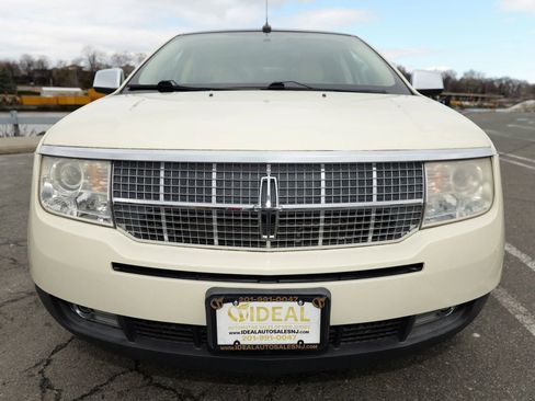 Used 2008 Lincoln MKX AWD image 2