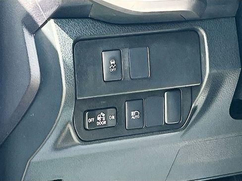 Used 2023 Toyota Tacoma SR5 RWD image 10