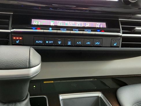 Certified 2024 Toyota Sienna XLE w/ XLE Plus Package image 44