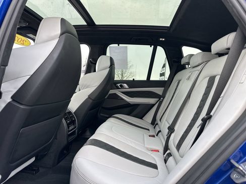 Used 2022 BMW X5 M w/ Executive Package AWD/4WD image 39