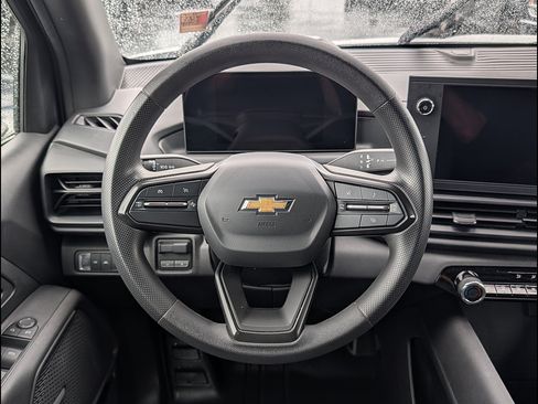 Used 2024 Chevrolet Silverado EV W/T AWD/4WD image 17