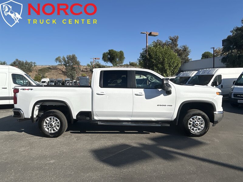 Used 2025 Chevrolet Silverado 2500 LT w/ Convenience Package AWD/4WD image 1